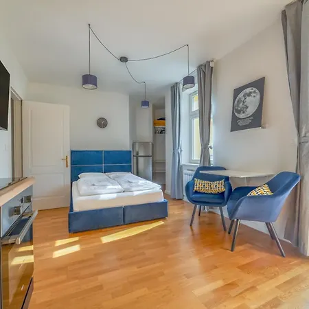 Angelo By Rentez براغ